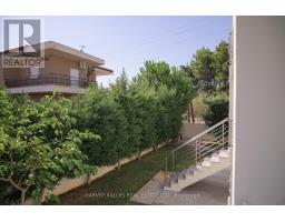 Villa 4 Imion Street, Greece, ON  Photo 37