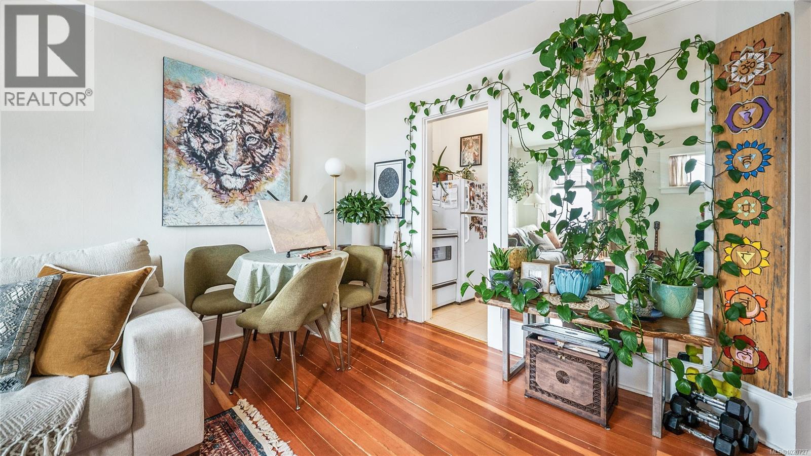  1124 Dallas Road, Victoria