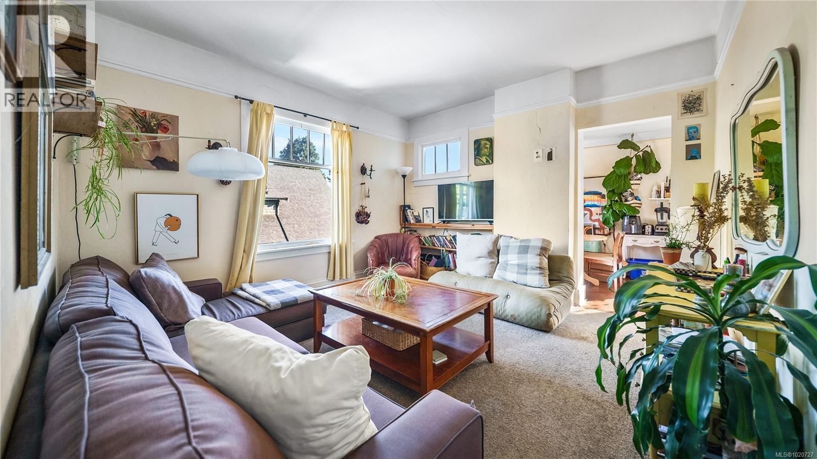  1124 Dallas Road, Victoria