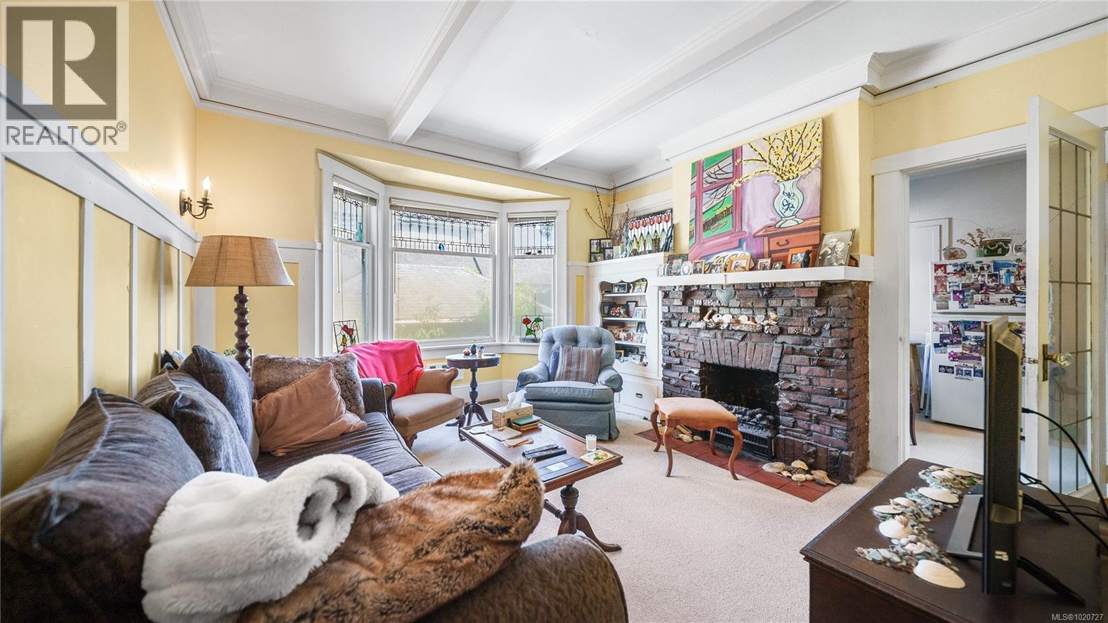  1124 Dallas Road, Victoria