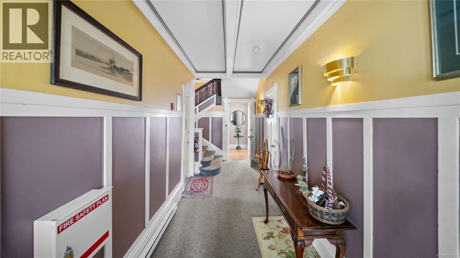  1124 Dallas Road, Victoria