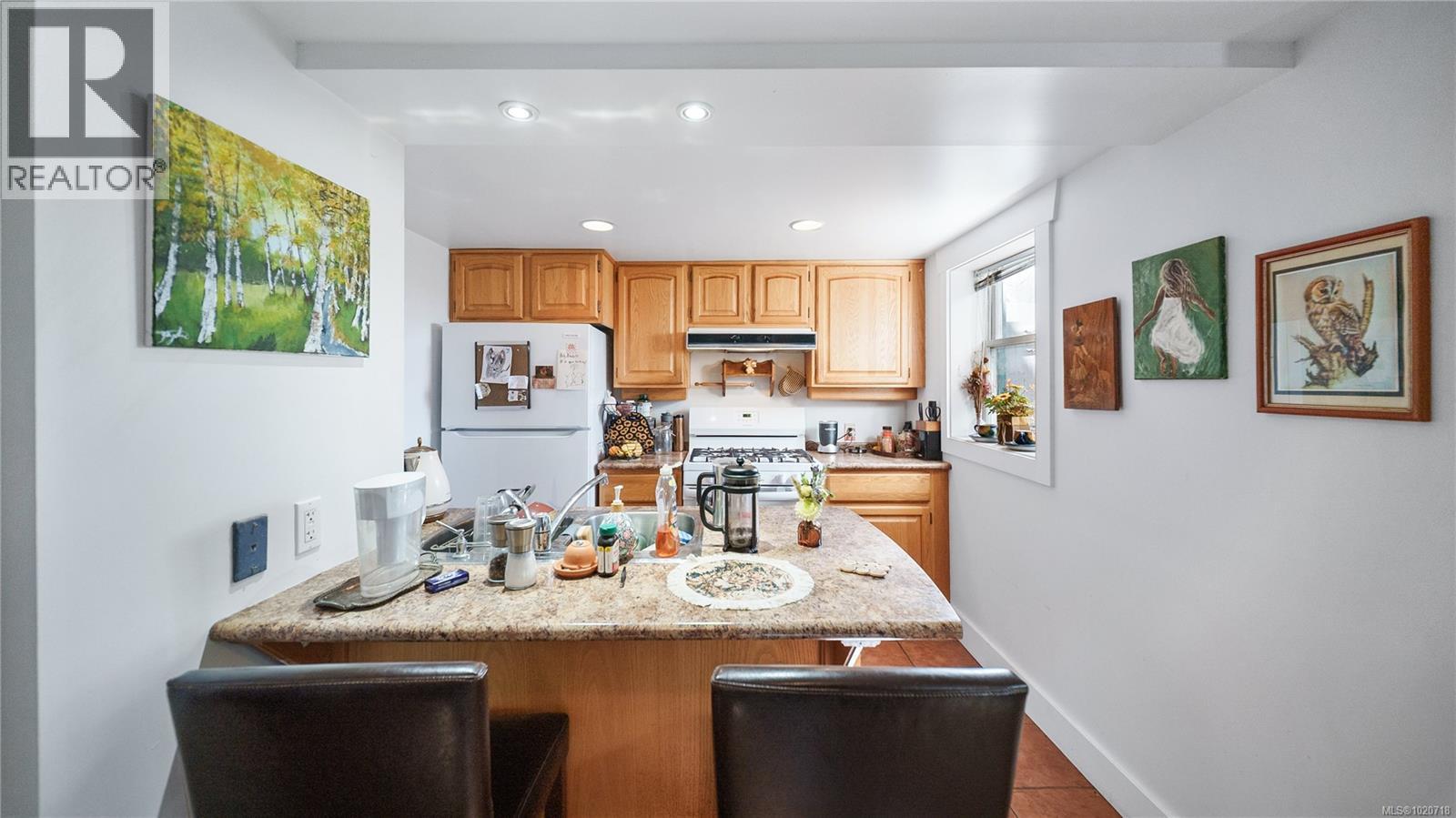 1124 Dallas Rd, Victoria