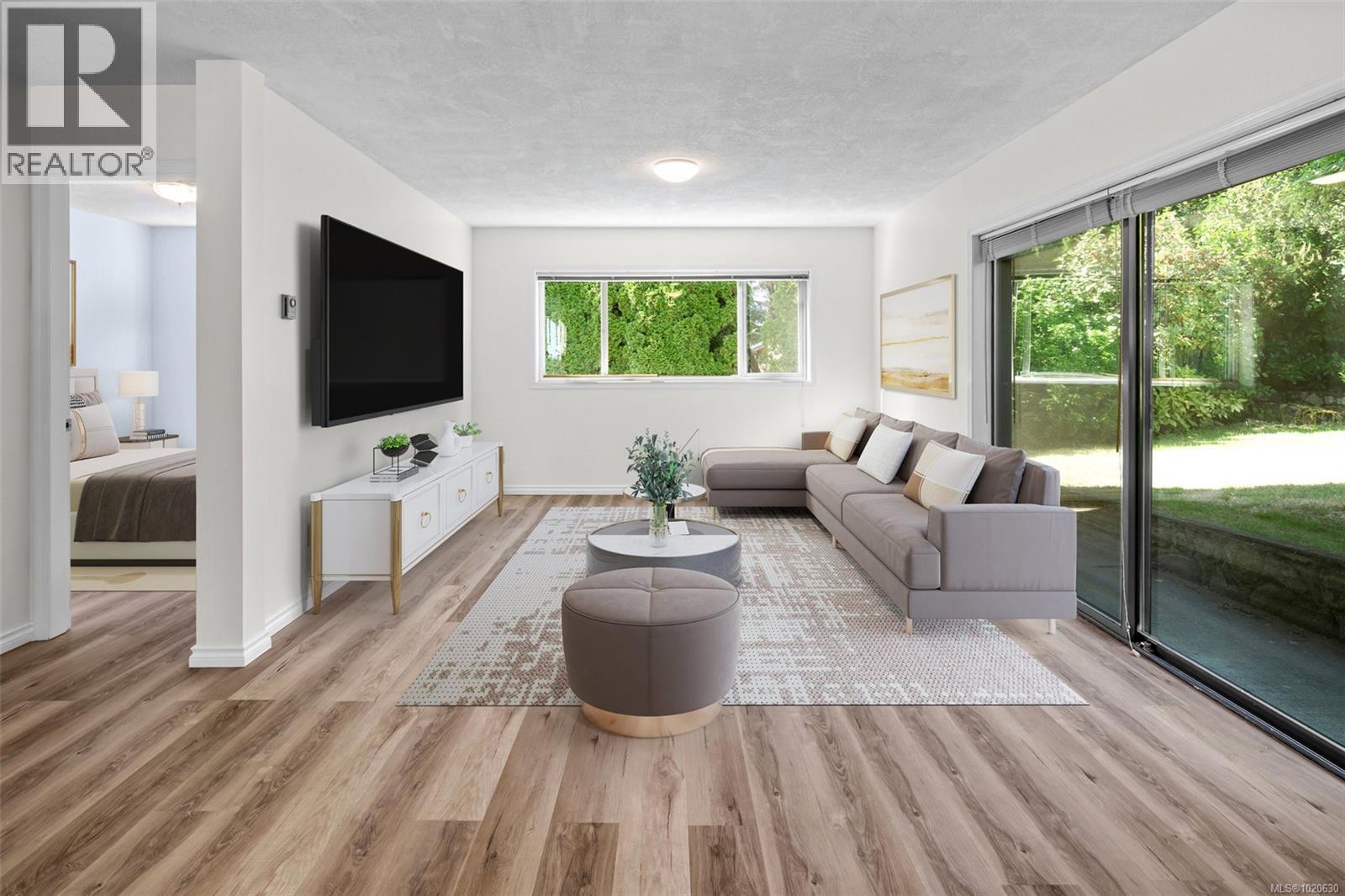 4243 Panorama Dr, Saanich