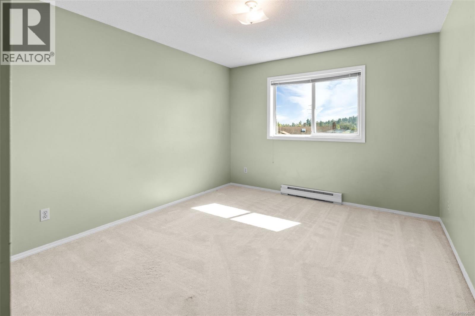 4243 Panorama Dr, Saanich