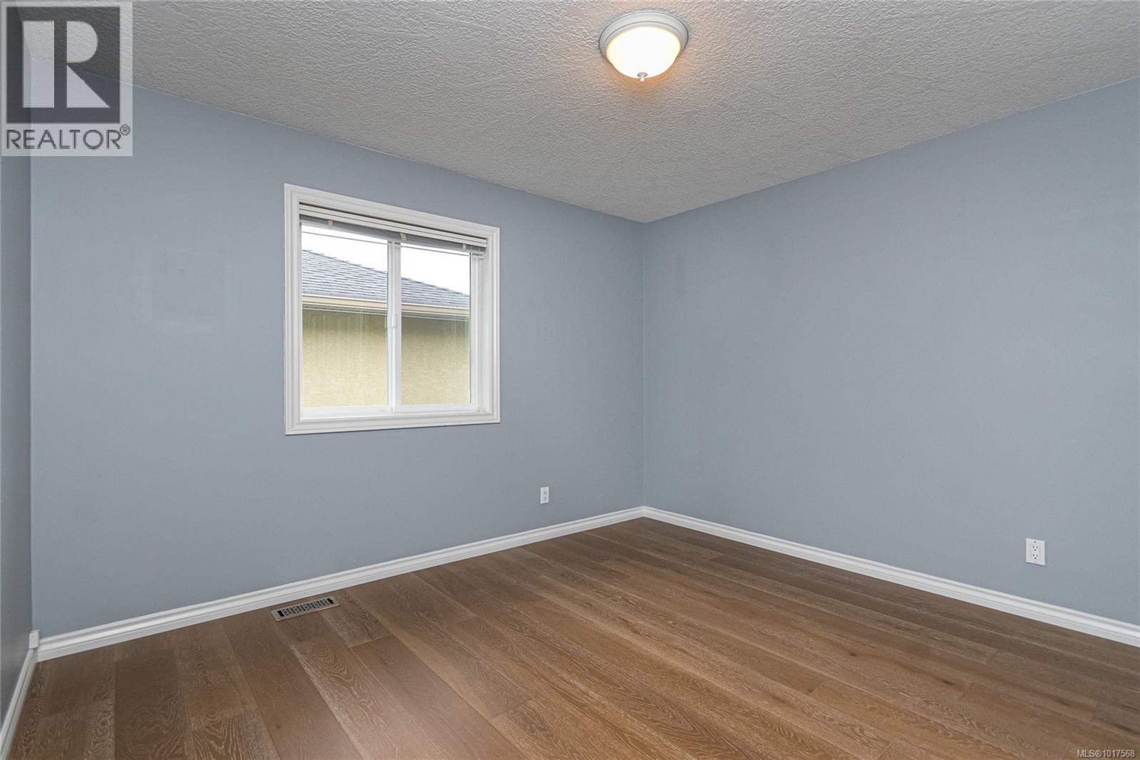  1405 Anna Clare Place, Saanich