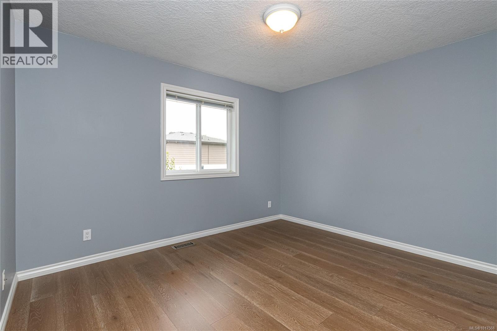  1405 Anna Clare Place, Saanich