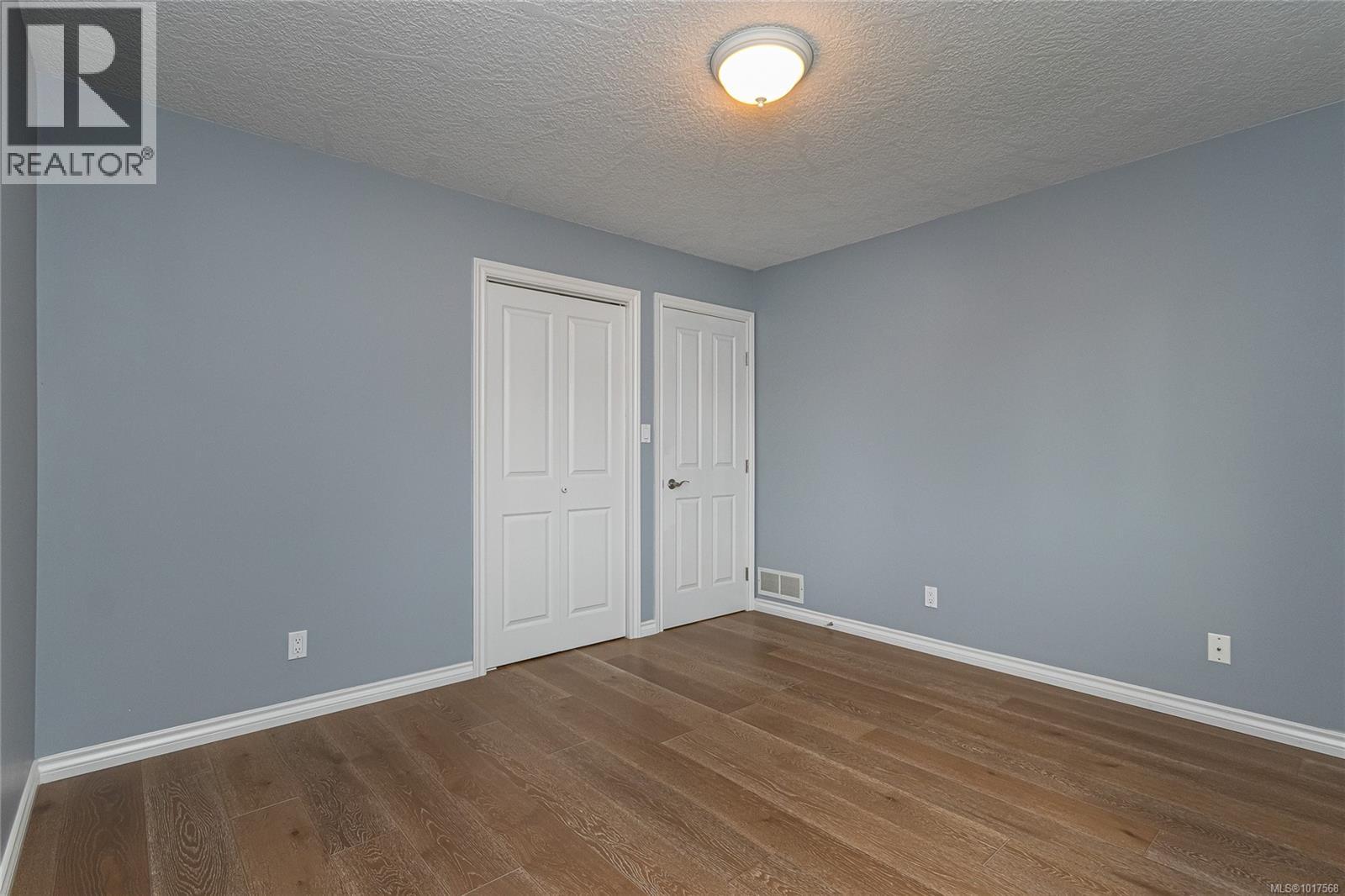  1405 Anna Clare Place, Saanich