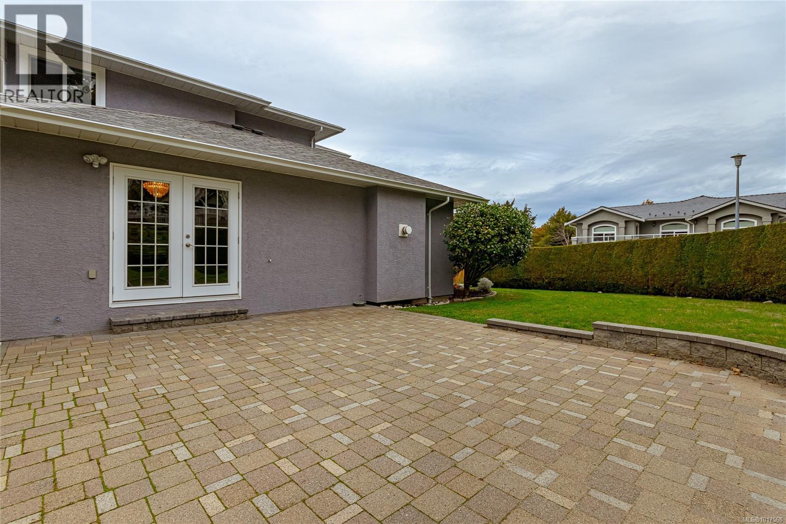  1405 Anna Clare Place, Saanich