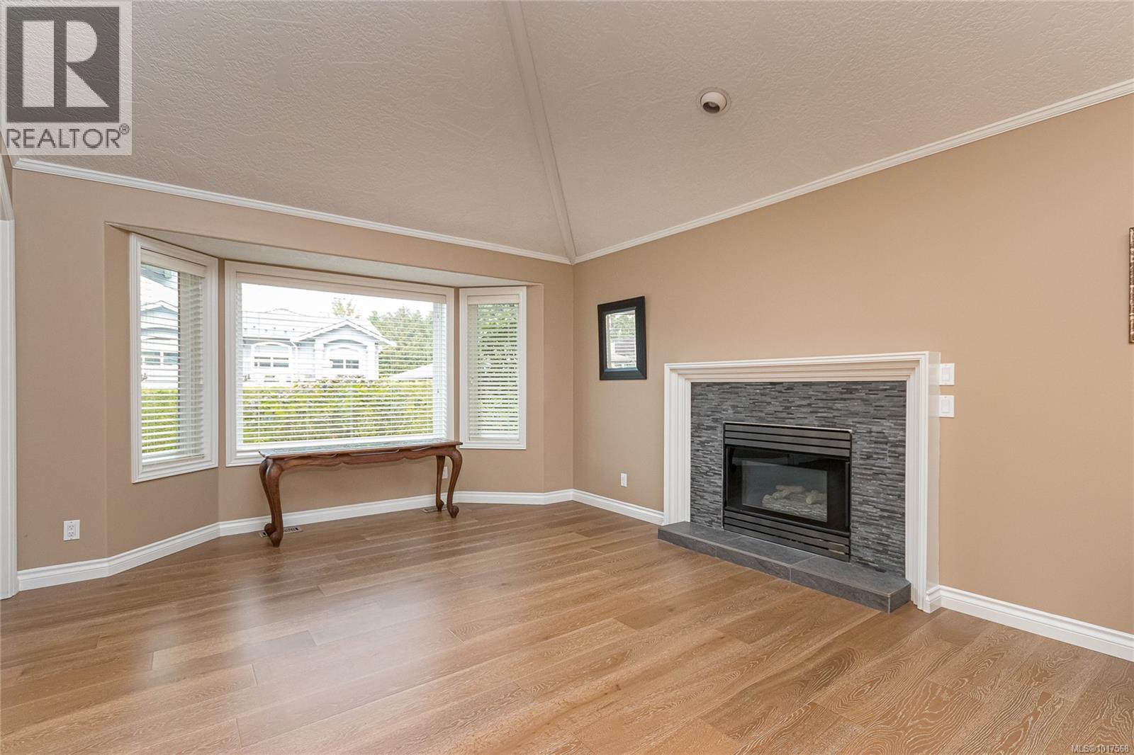  1405 Anna Clare Place, Saanich