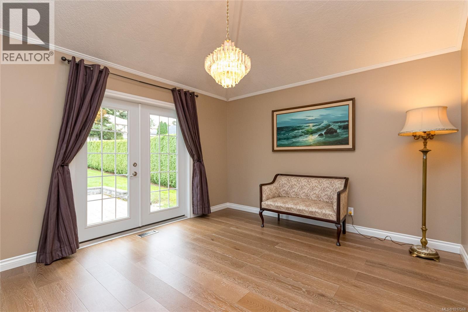  1405 Anna Clare Place, Saanich