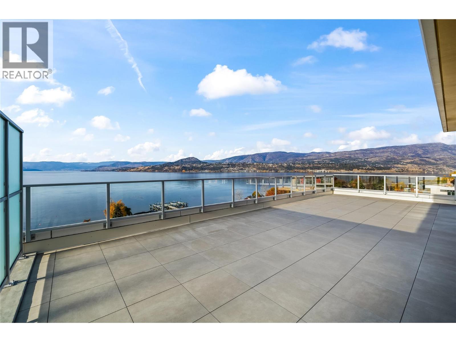 902 3340 Lakeshore Road, Kelowna