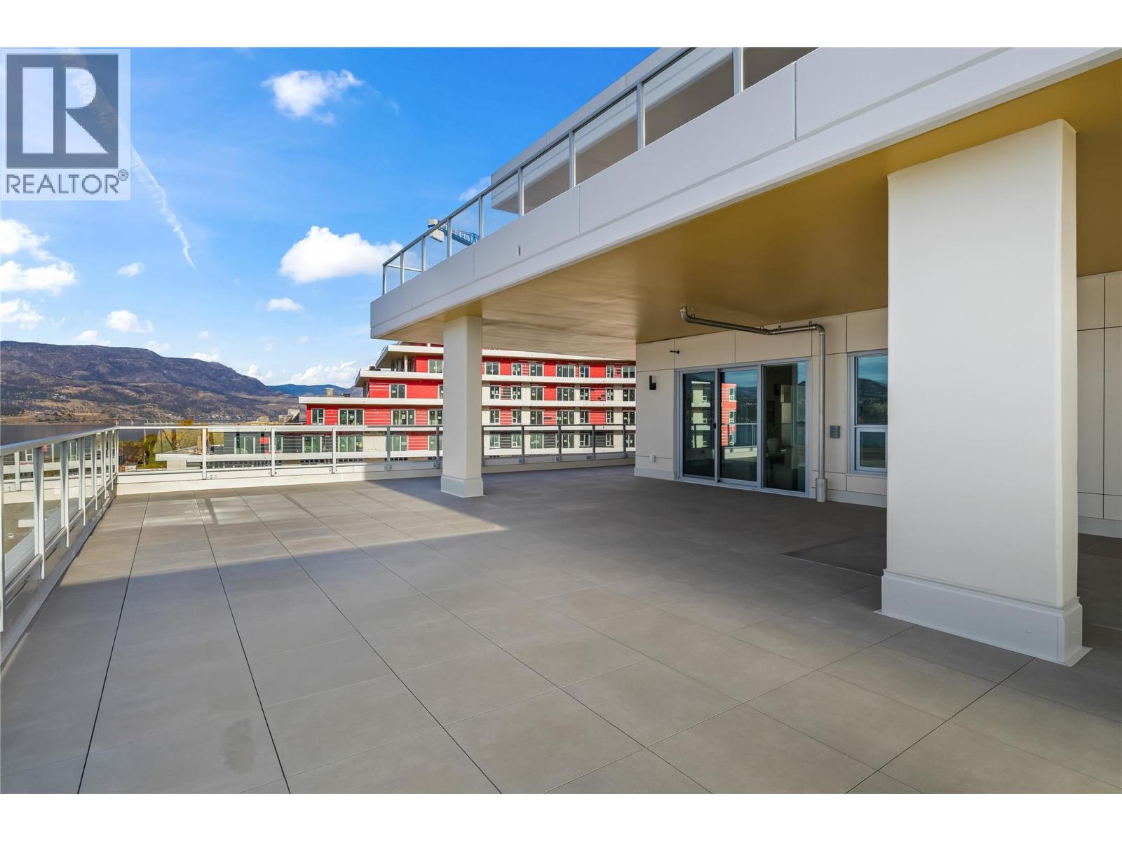 902 3340 Lakeshore Road, Kelowna