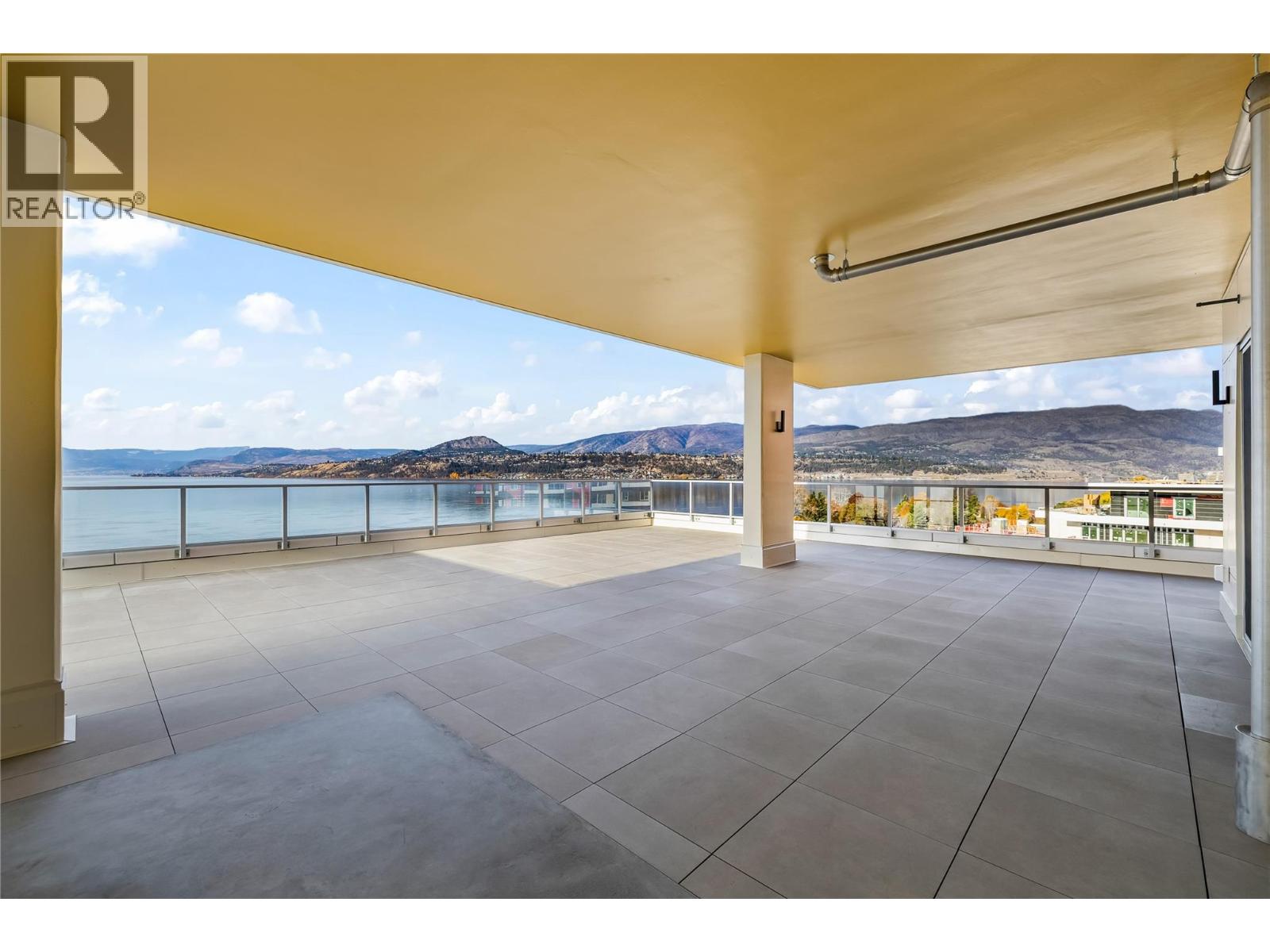 902 3340 Lakeshore Road, Kelowna