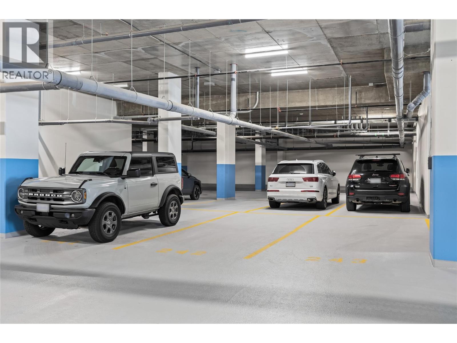 902 3340 Lakeshore Road, Kelowna