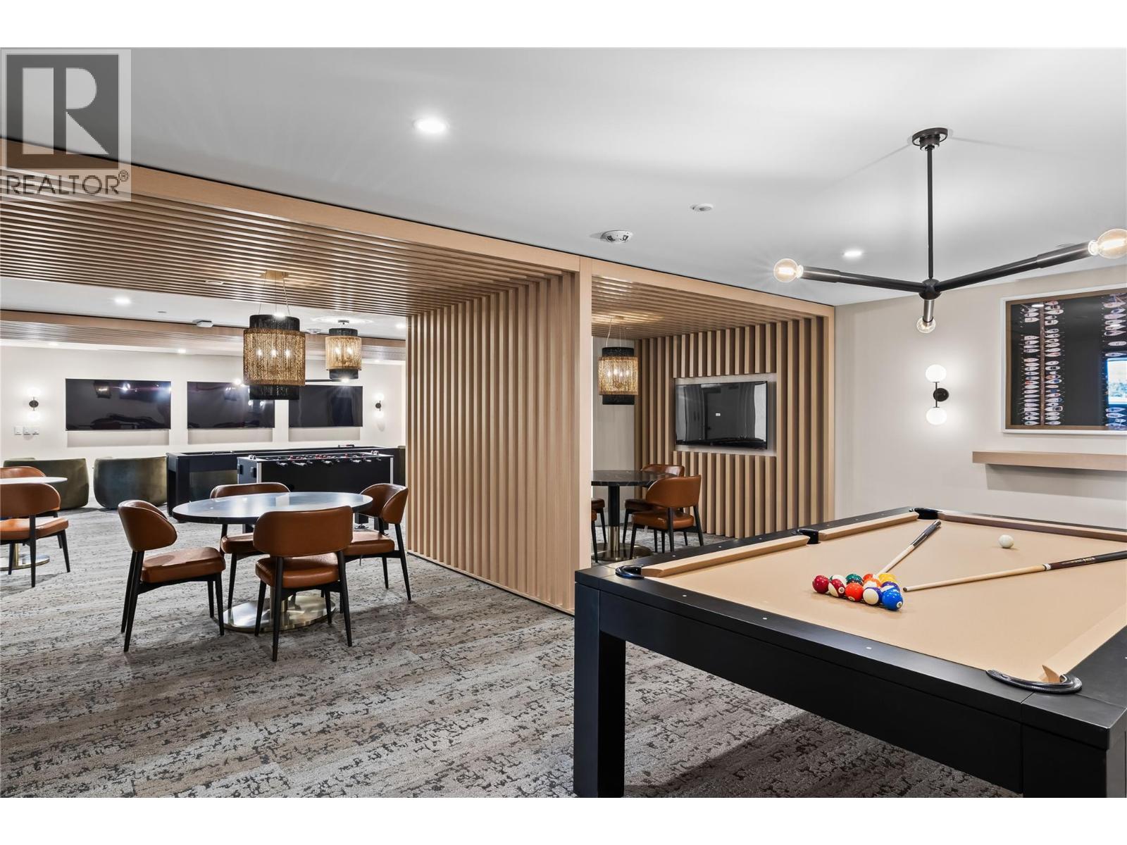 902 3340 Lakeshore Road, Kelowna