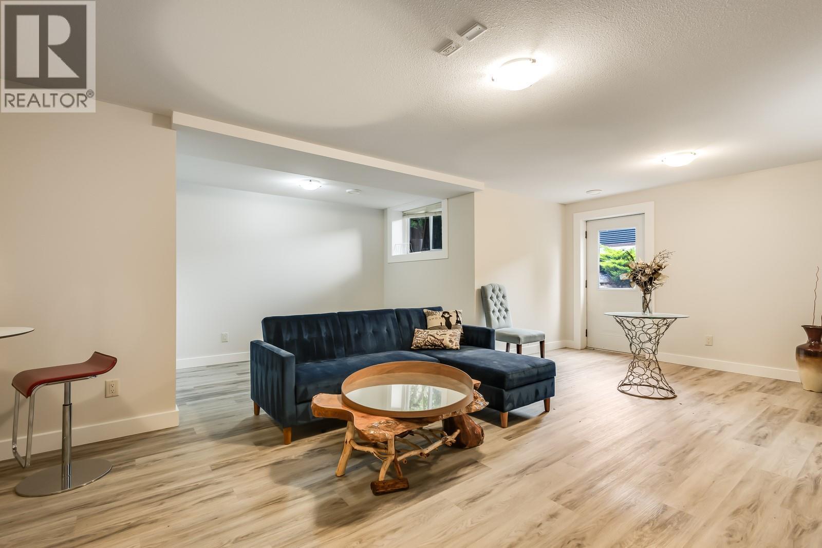  5308 Upper Mission Drive, Kelowna