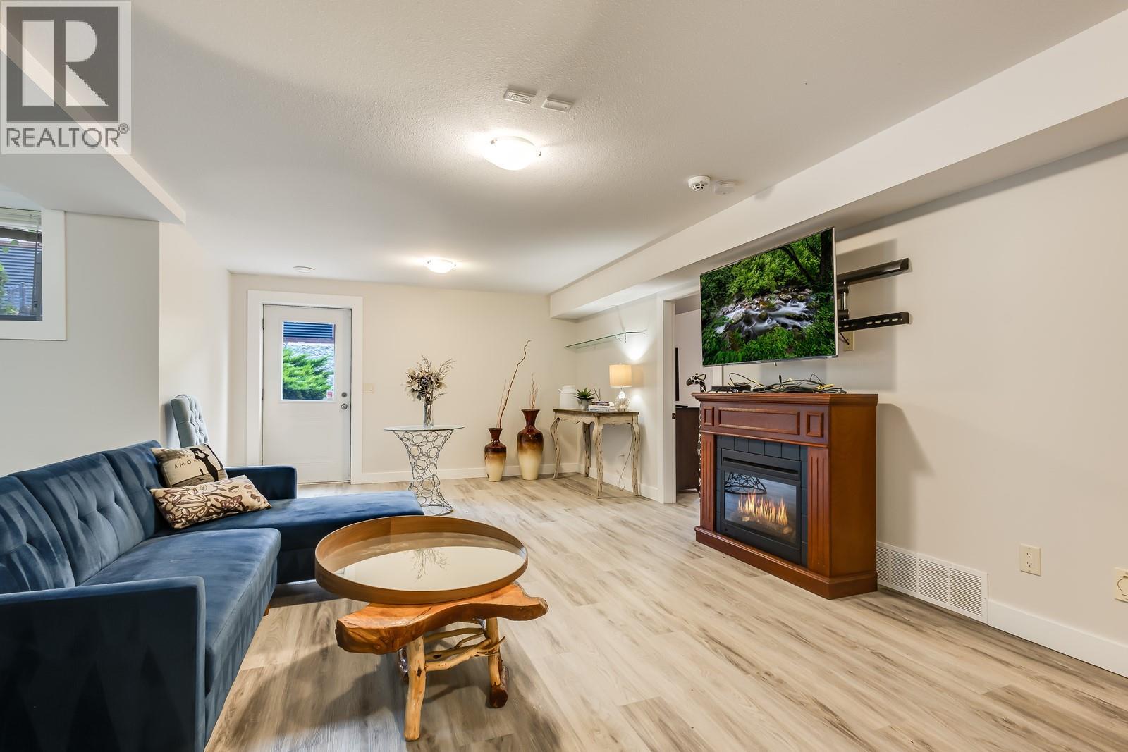  5308 Upper Mission Drive, Kelowna