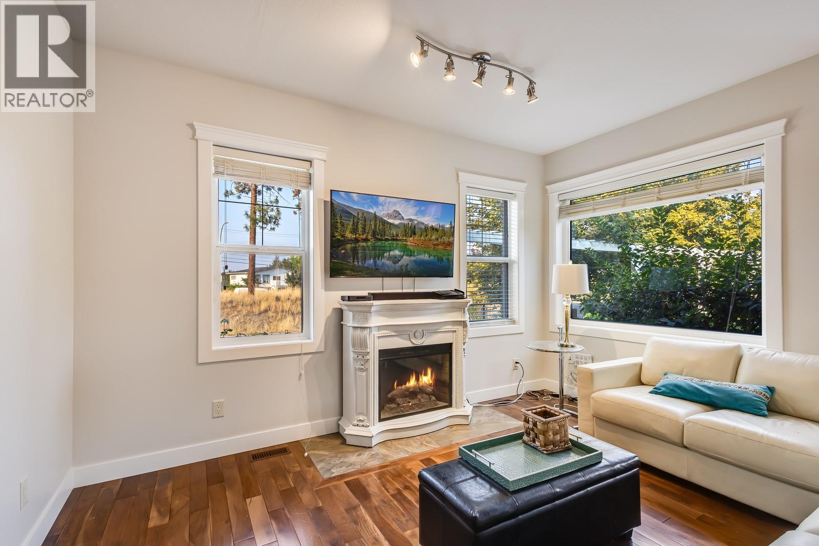  5308 Upper Mission Drive, Kelowna