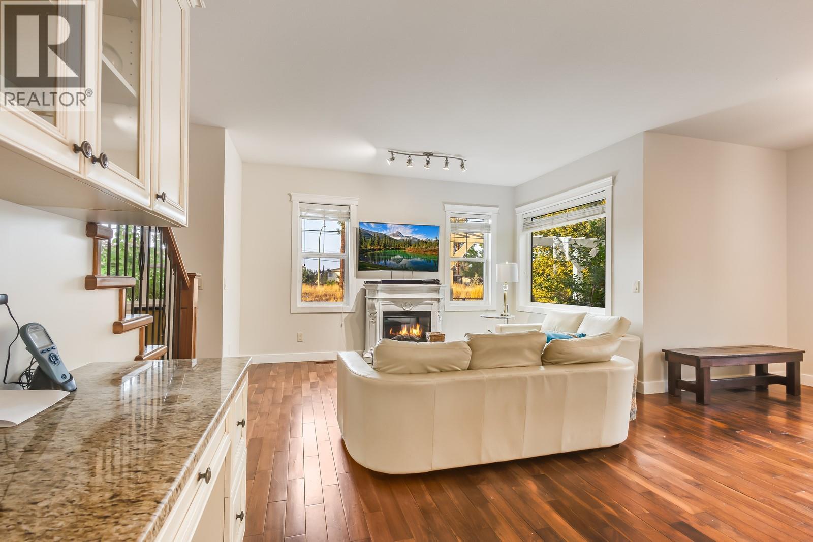 5308 Upper Mission Drive, Kelowna