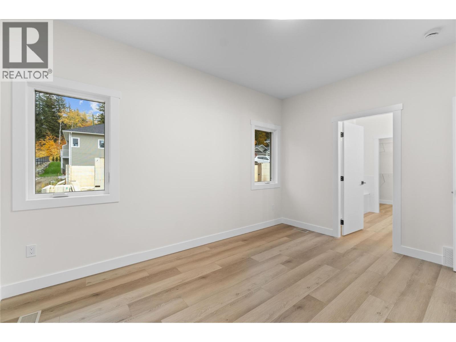 12 231 20 Street Northeast, Salmon Arm