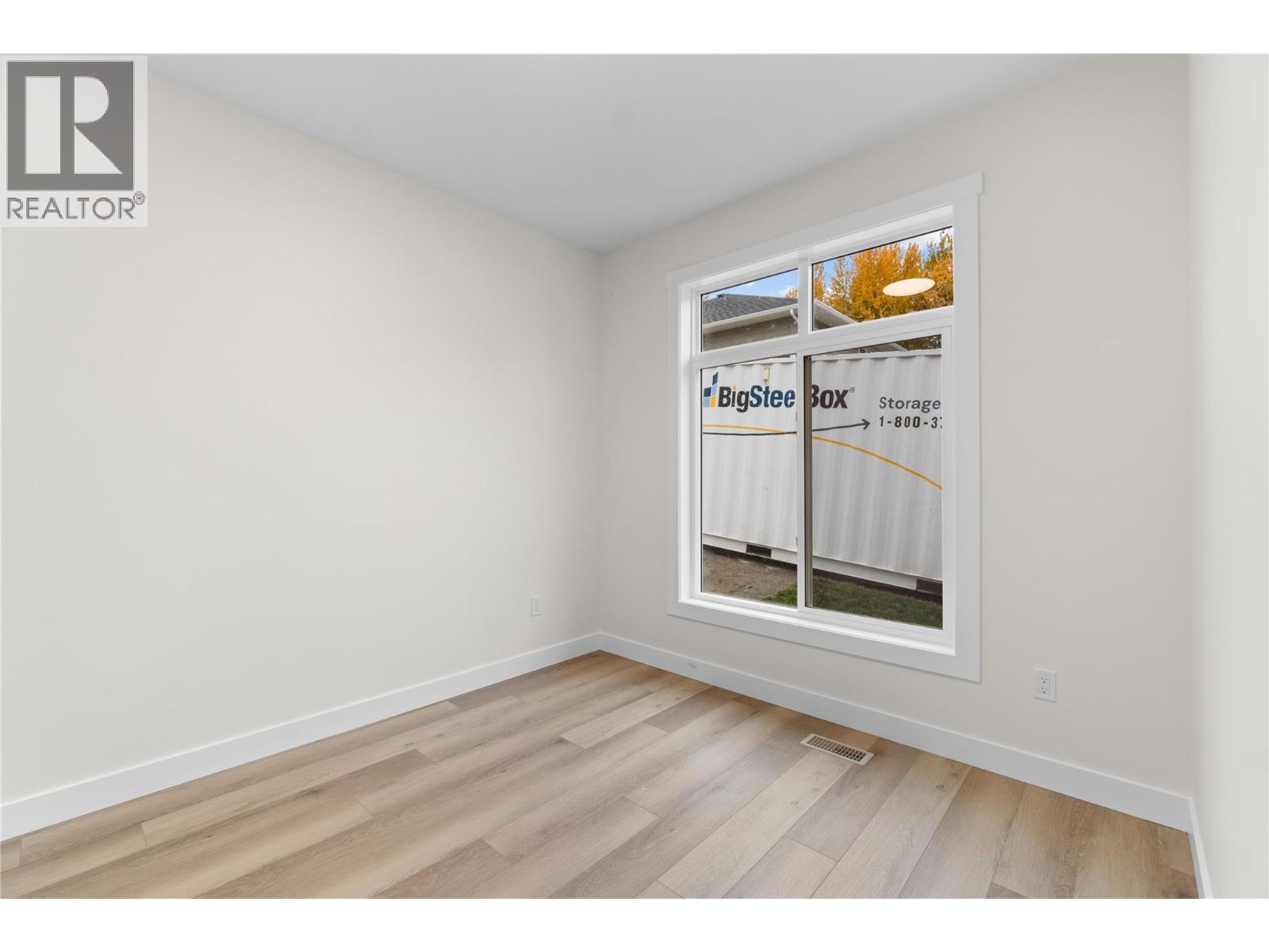 12 231 20 Street Northeast, Salmon Arm