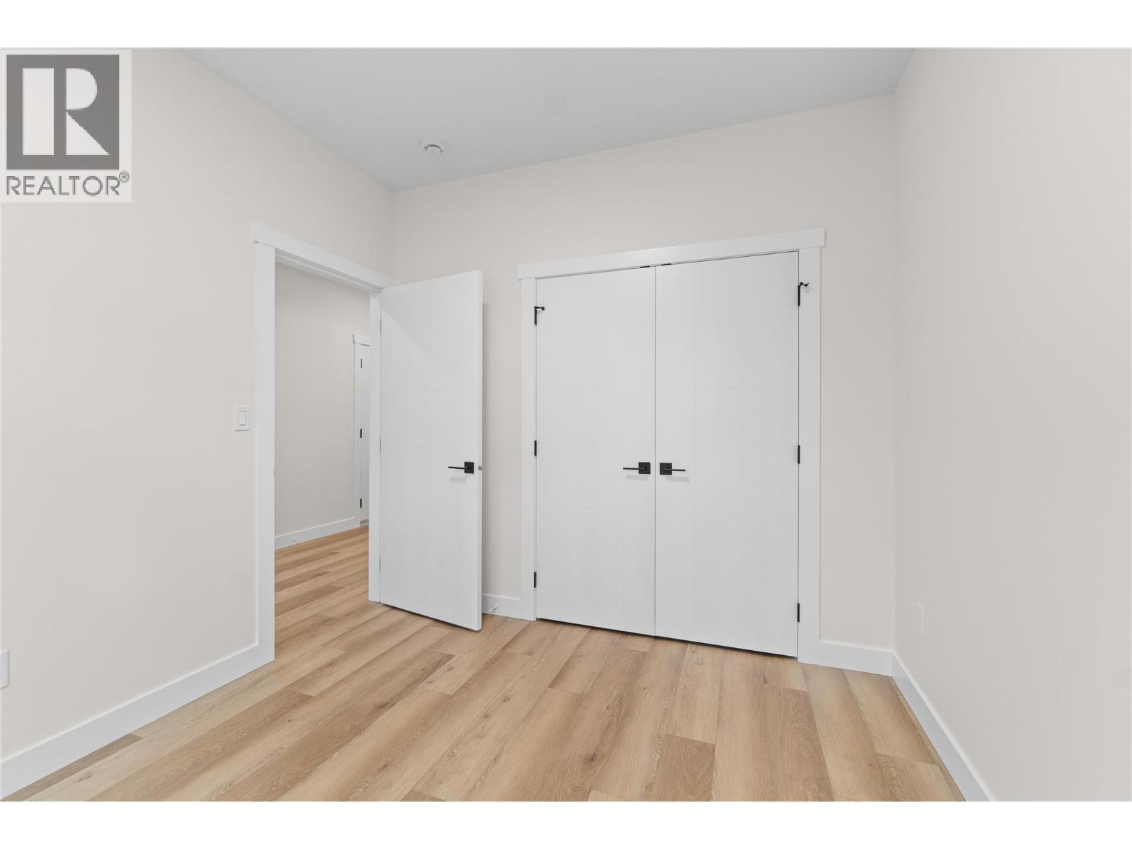 12 231 20 Street Northeast, Salmon Arm