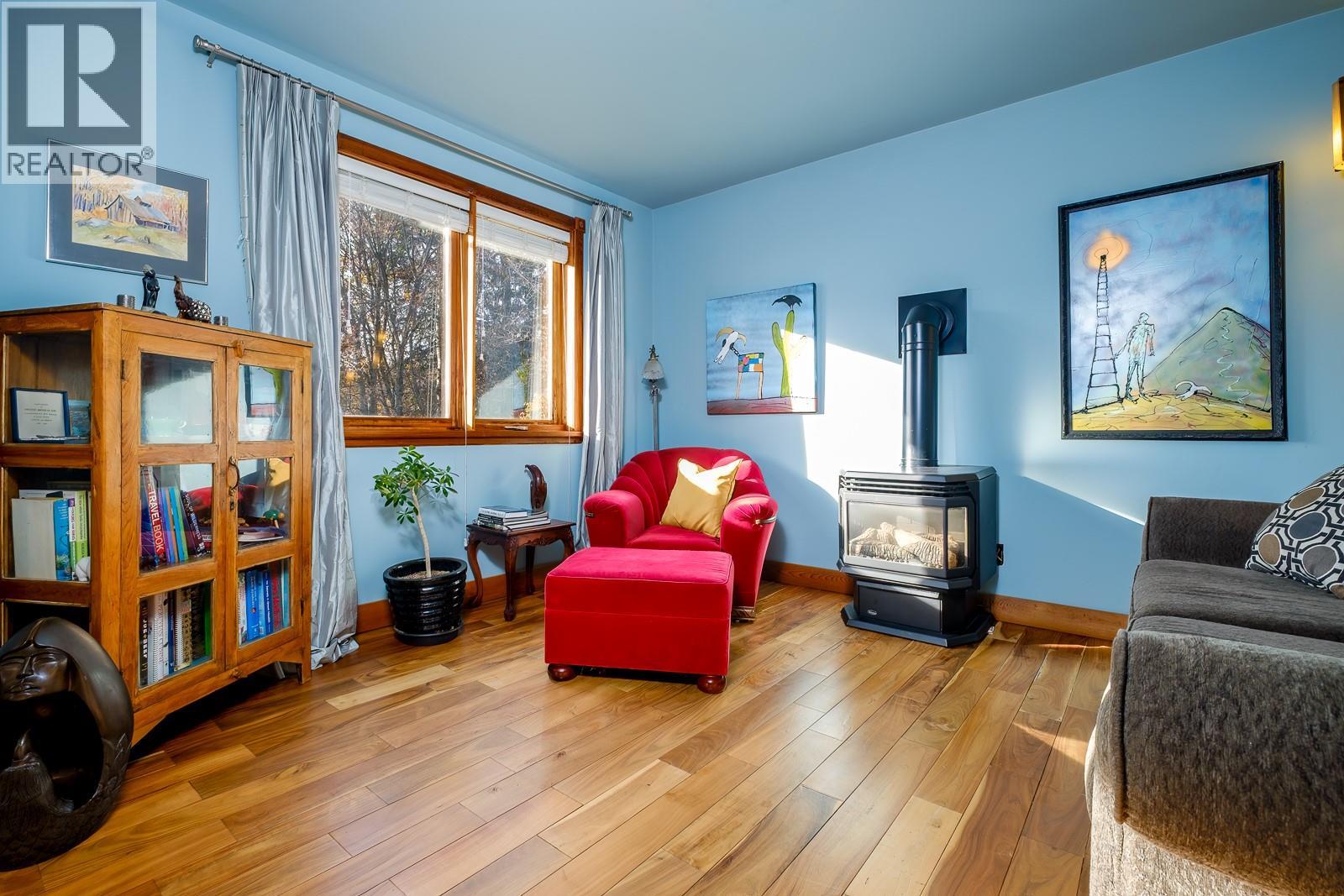 2075 Thompson Avenue, Rossland