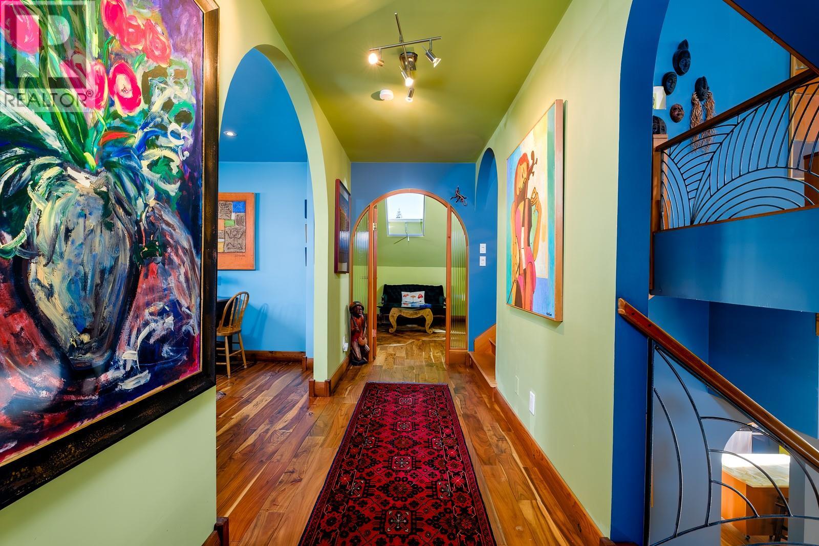 2075 Thompson Avenue, Rossland