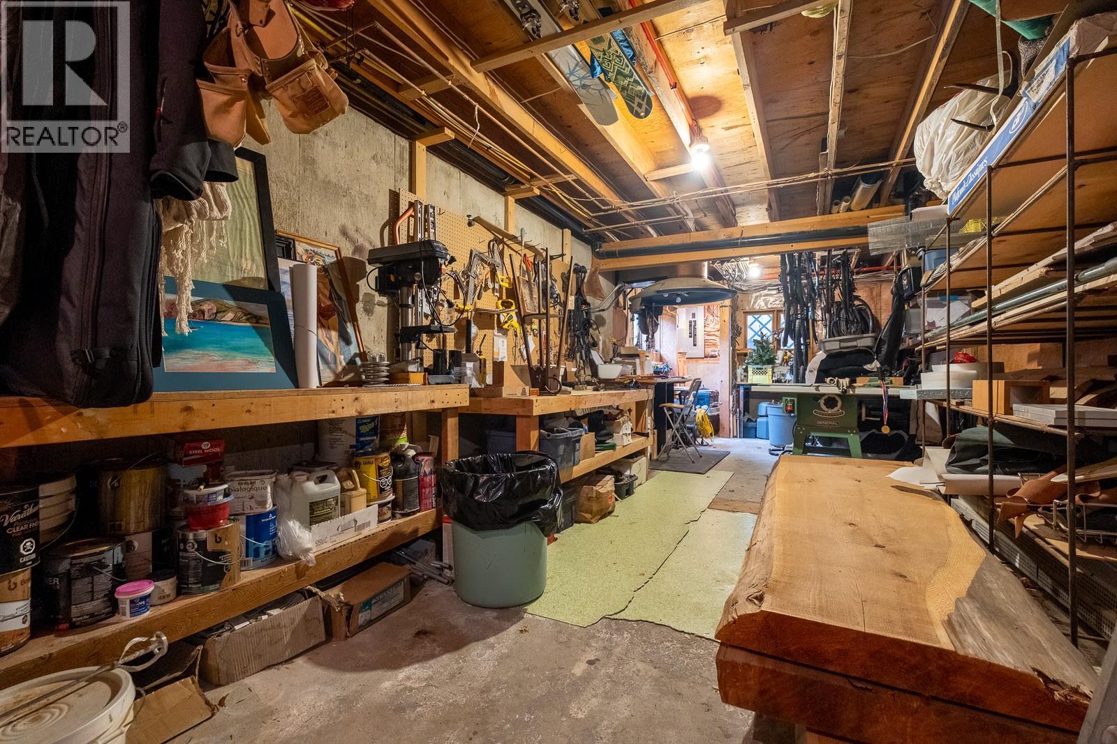 2075 Thompson Avenue, Rossland