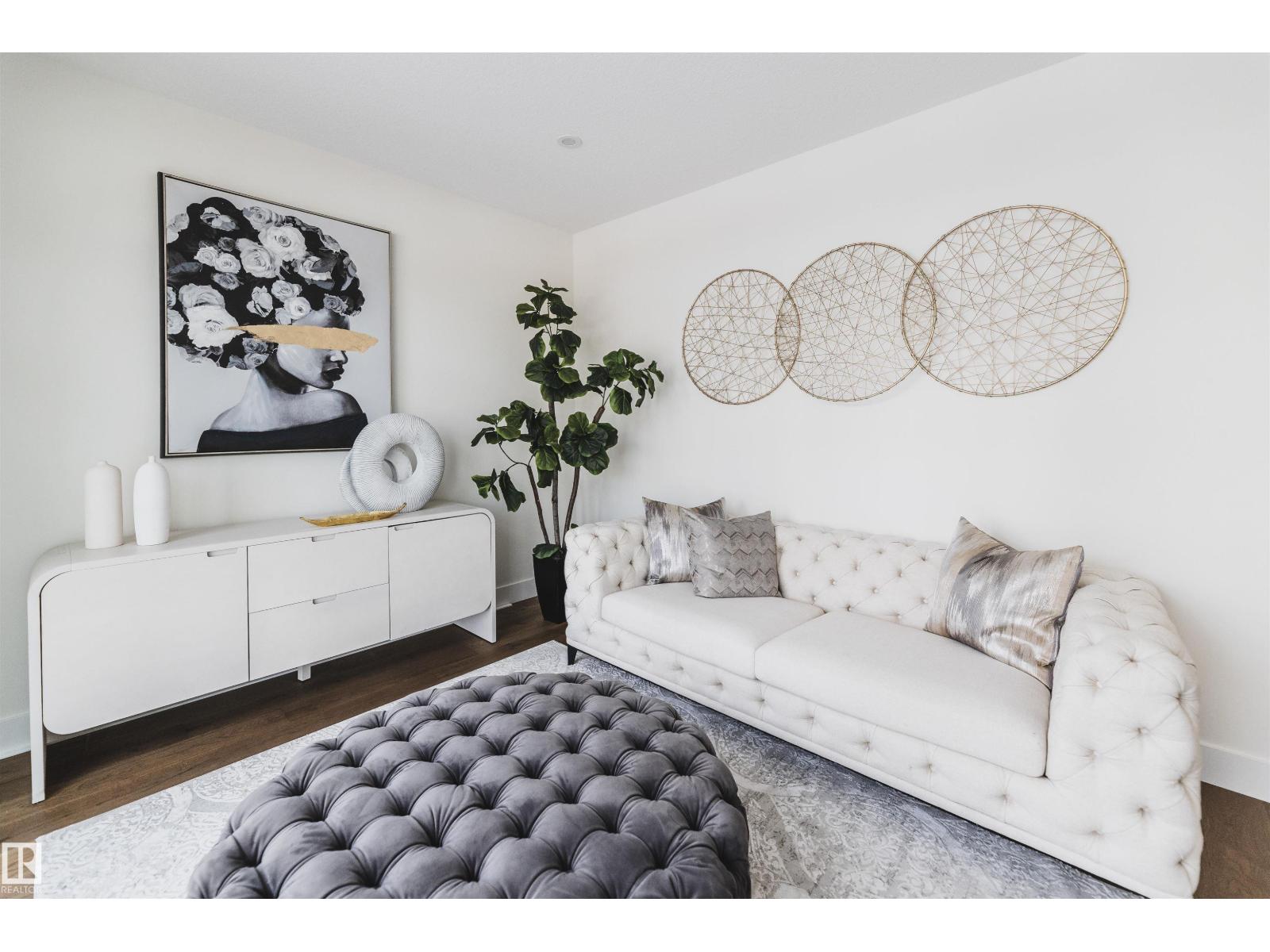 8350 120 ST NW, Edmonton