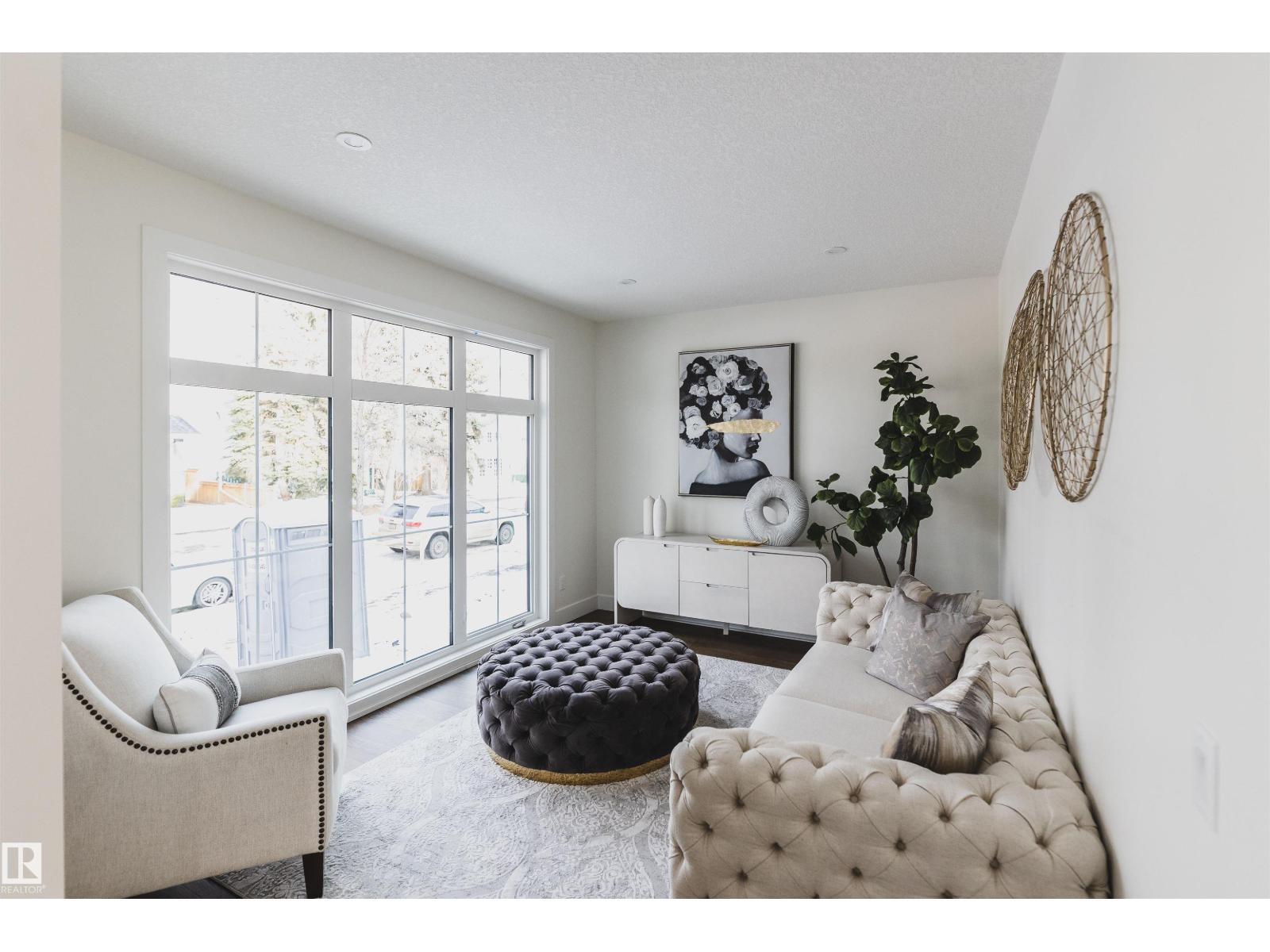 8350 120 ST NW, Edmonton