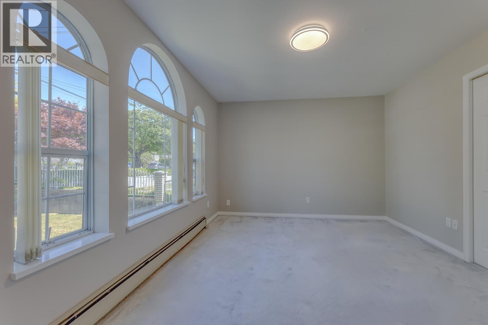 4930 VENABLES STREET, Burnaby