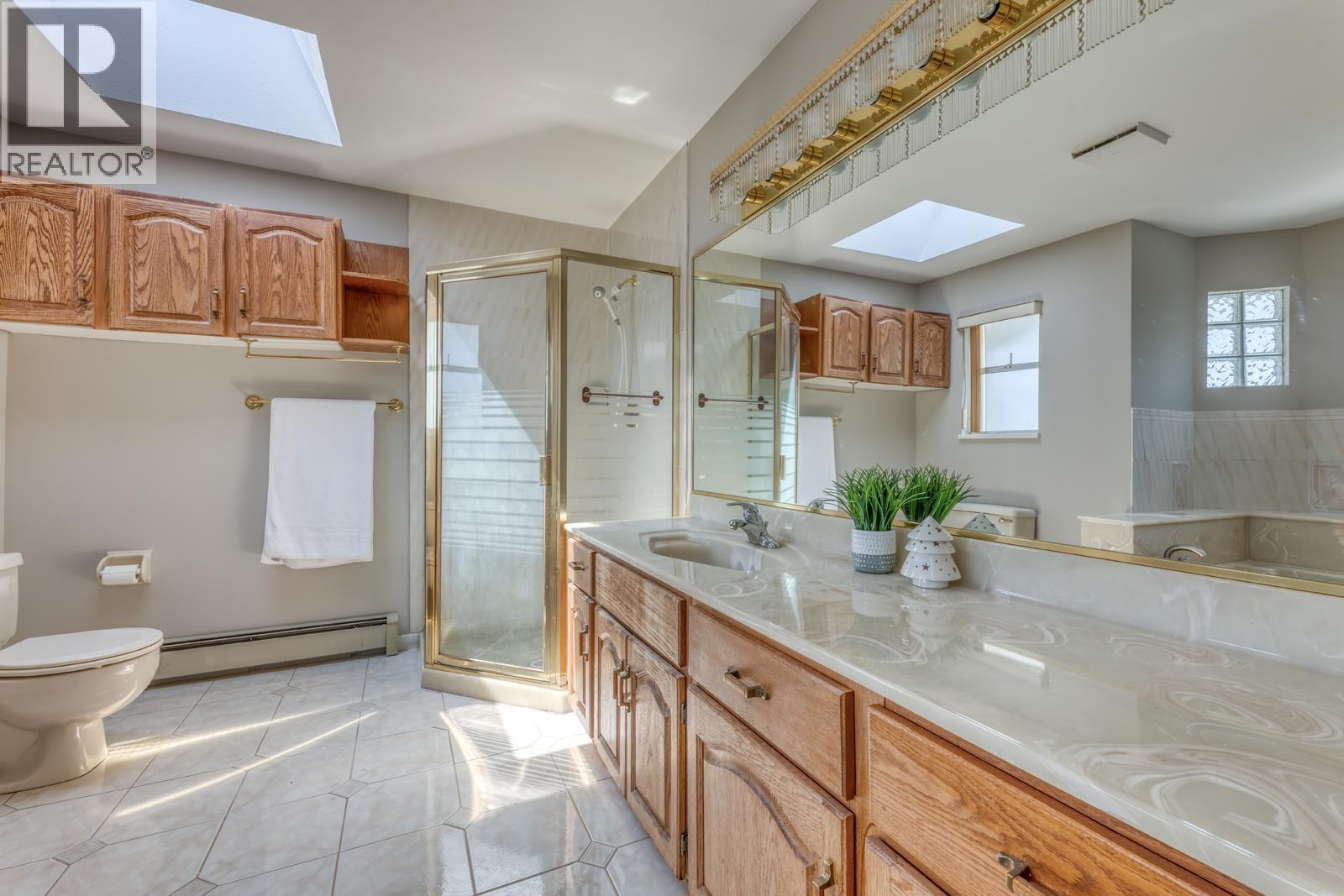 4930 VENABLES STREET, Burnaby