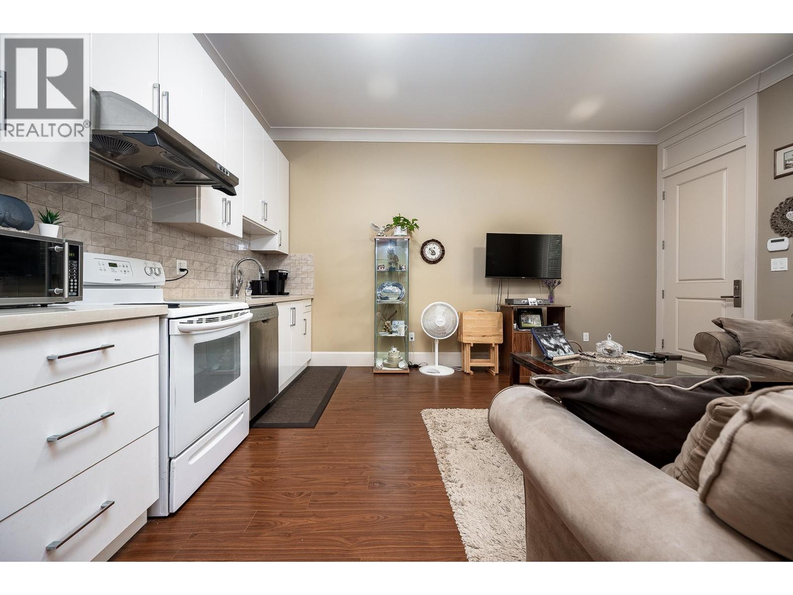 10500 CAITHCART ROAD, Richmond