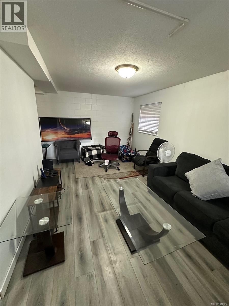 5109 999 BOWEN Rd, Nanaimo