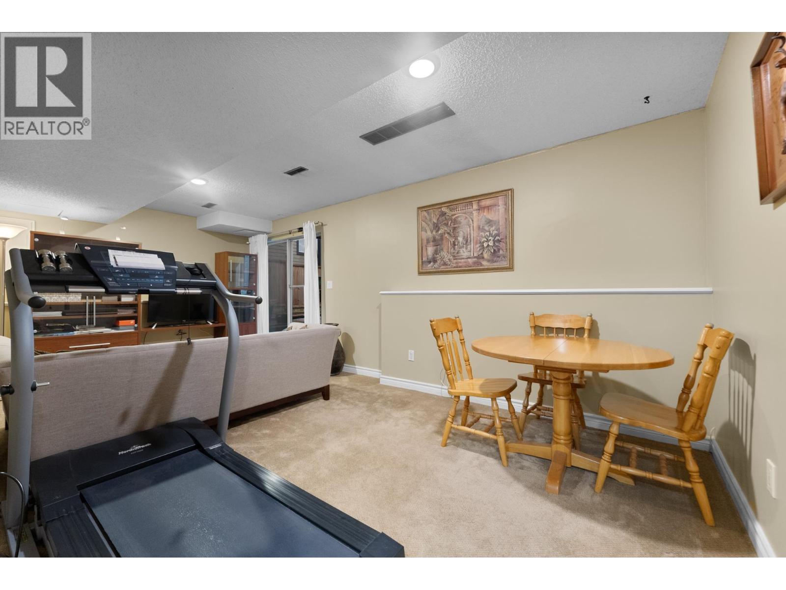 2625 BAINBRIDGE AVENUE, Burnaby