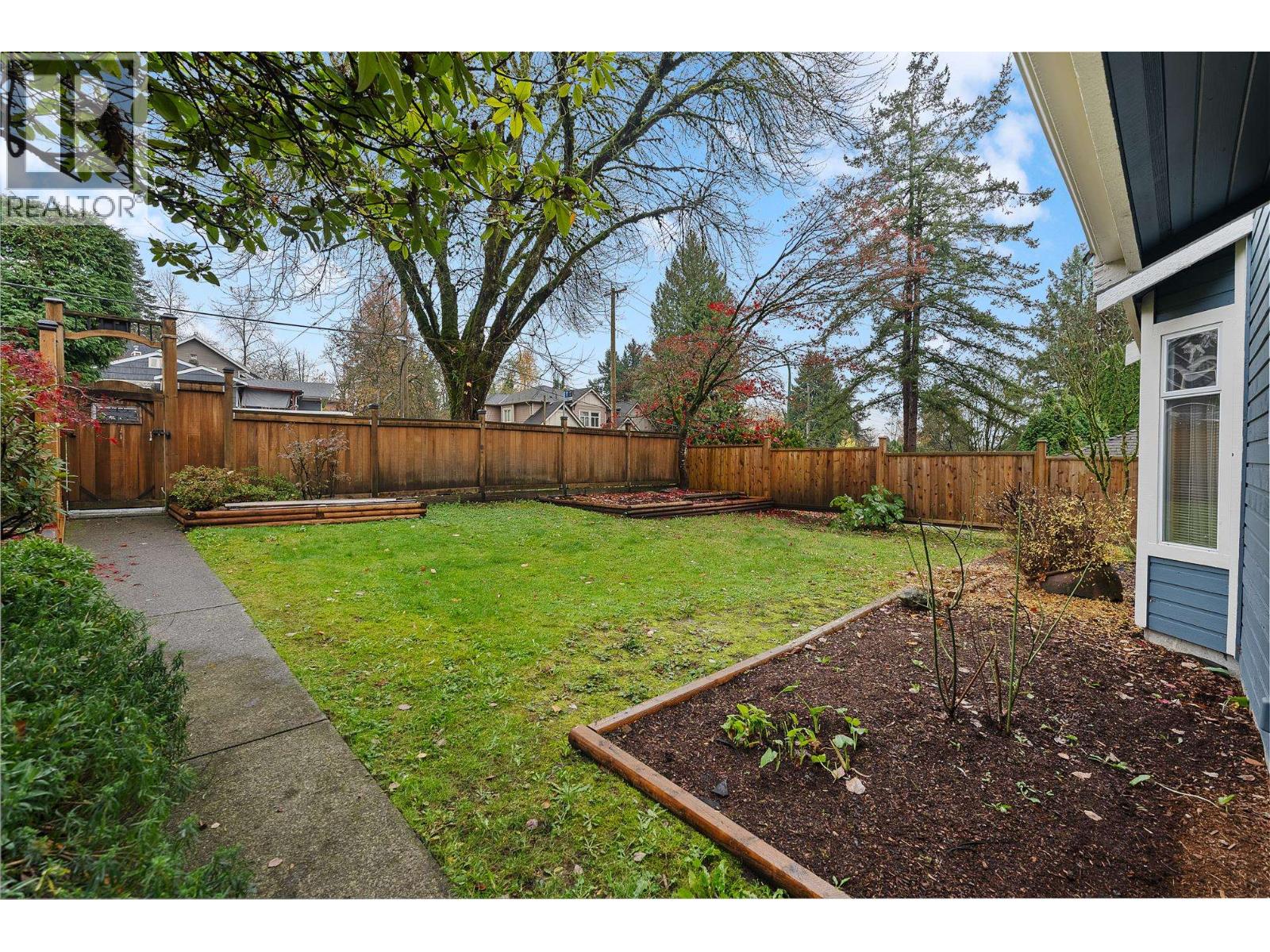2625 BAINBRIDGE AVENUE, Burnaby
