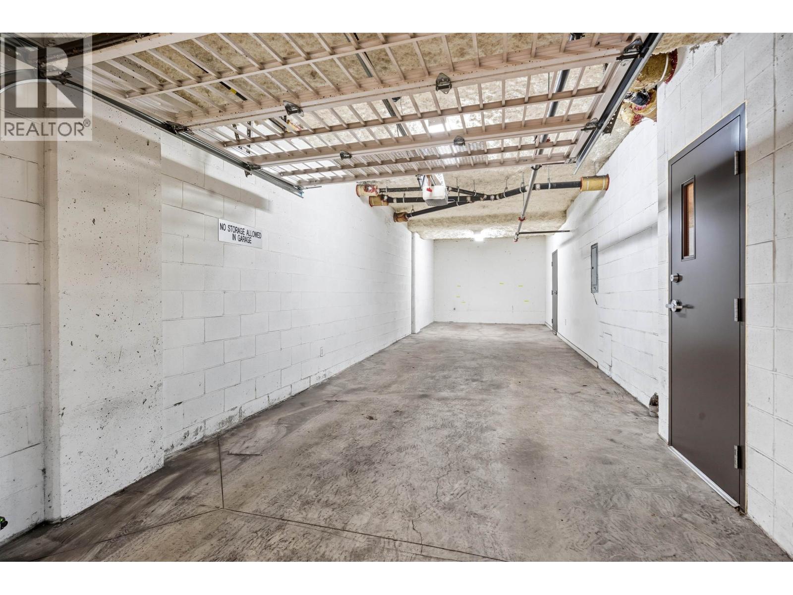 6 5881 IRMIN STREET, Burnaby