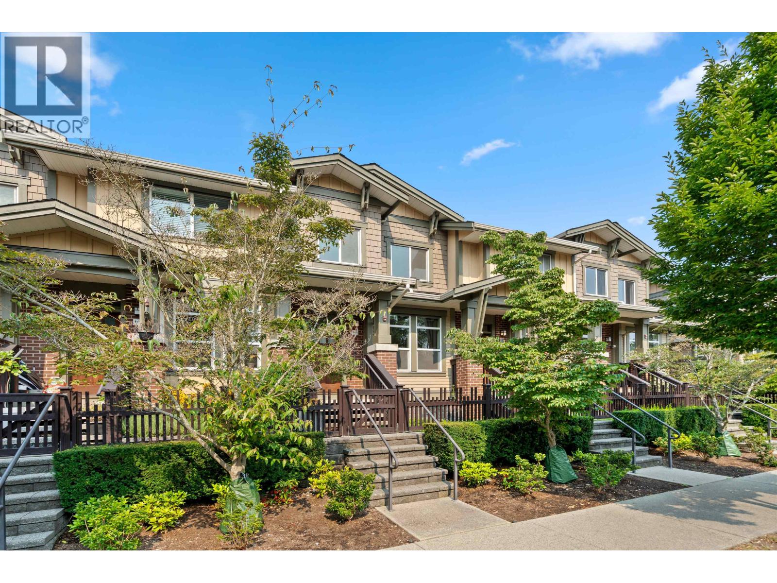 6 5881 IRMIN STREET, Burnaby