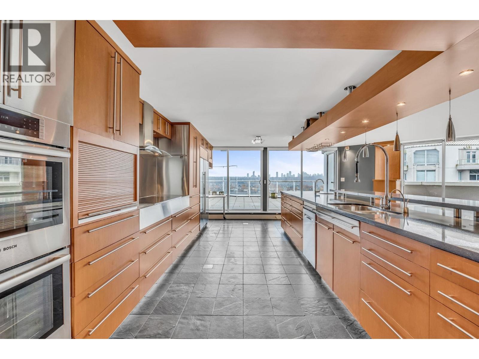 1801 71 JAMIESON COURT, New Westminster