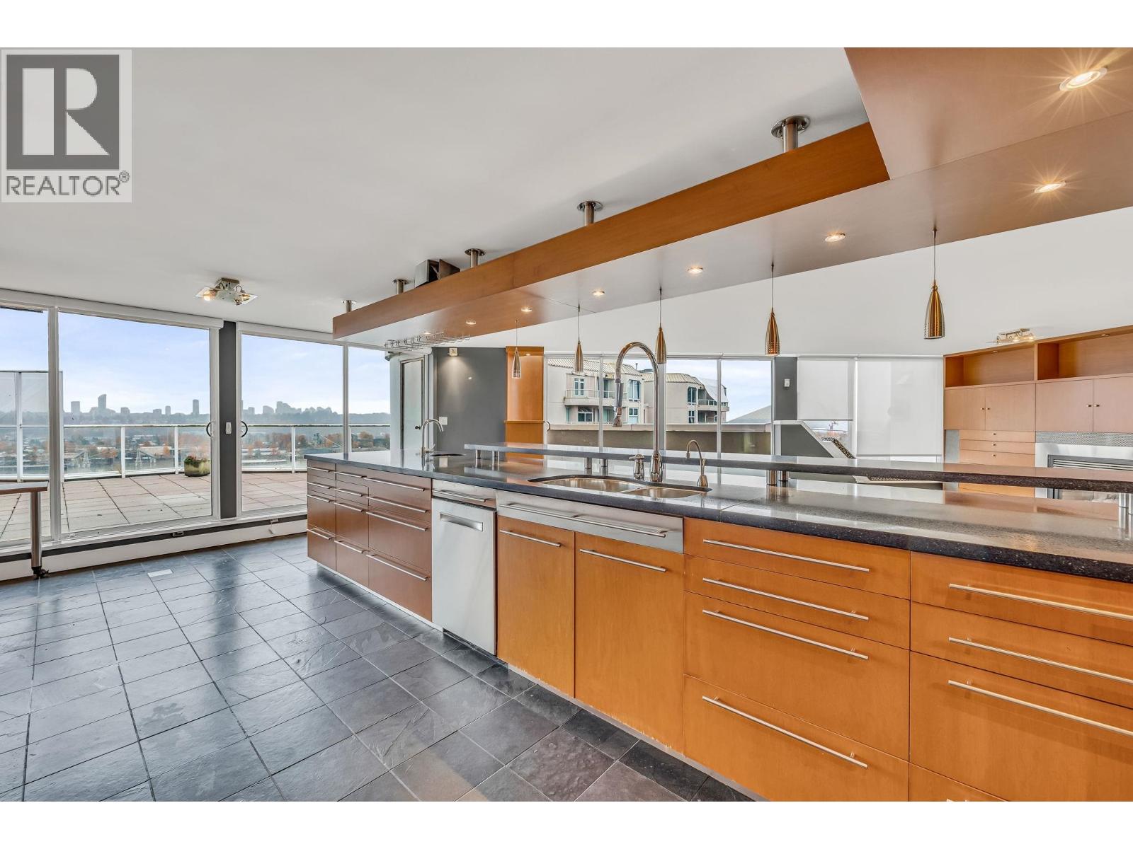 1801 71 JAMIESON COURT, New Westminster