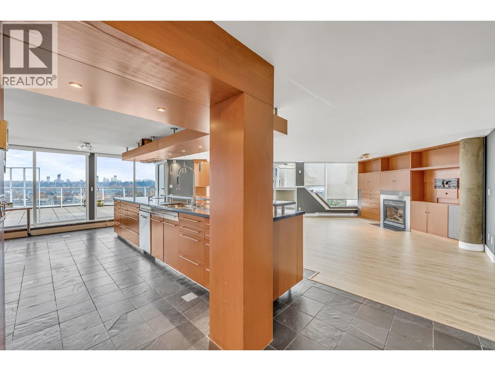 1801 71 JAMIESON COURT, New Westminster