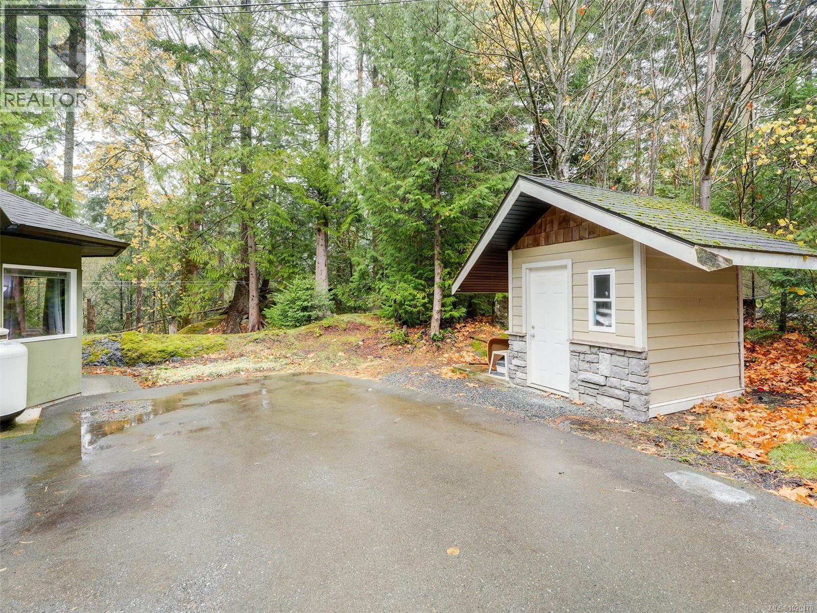 2984 Lakewood Pl, Langford