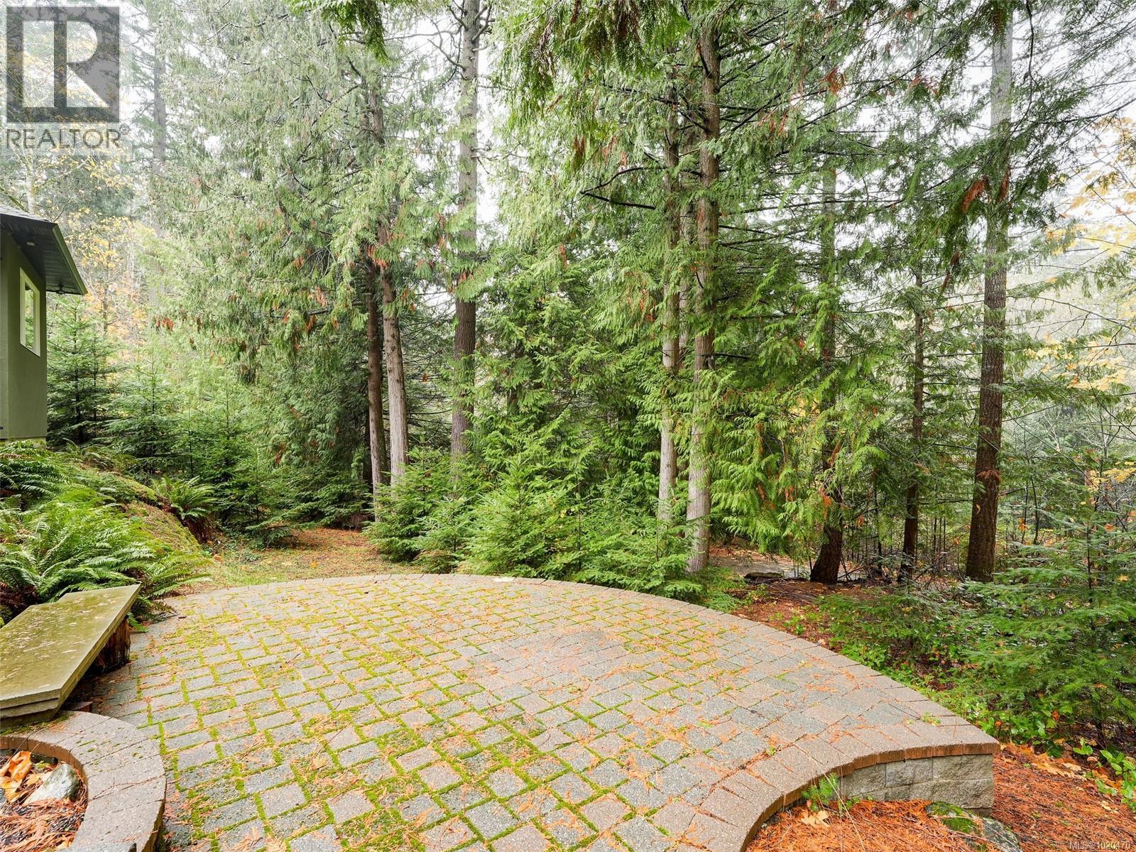 2984 Lakewood Pl, Langford