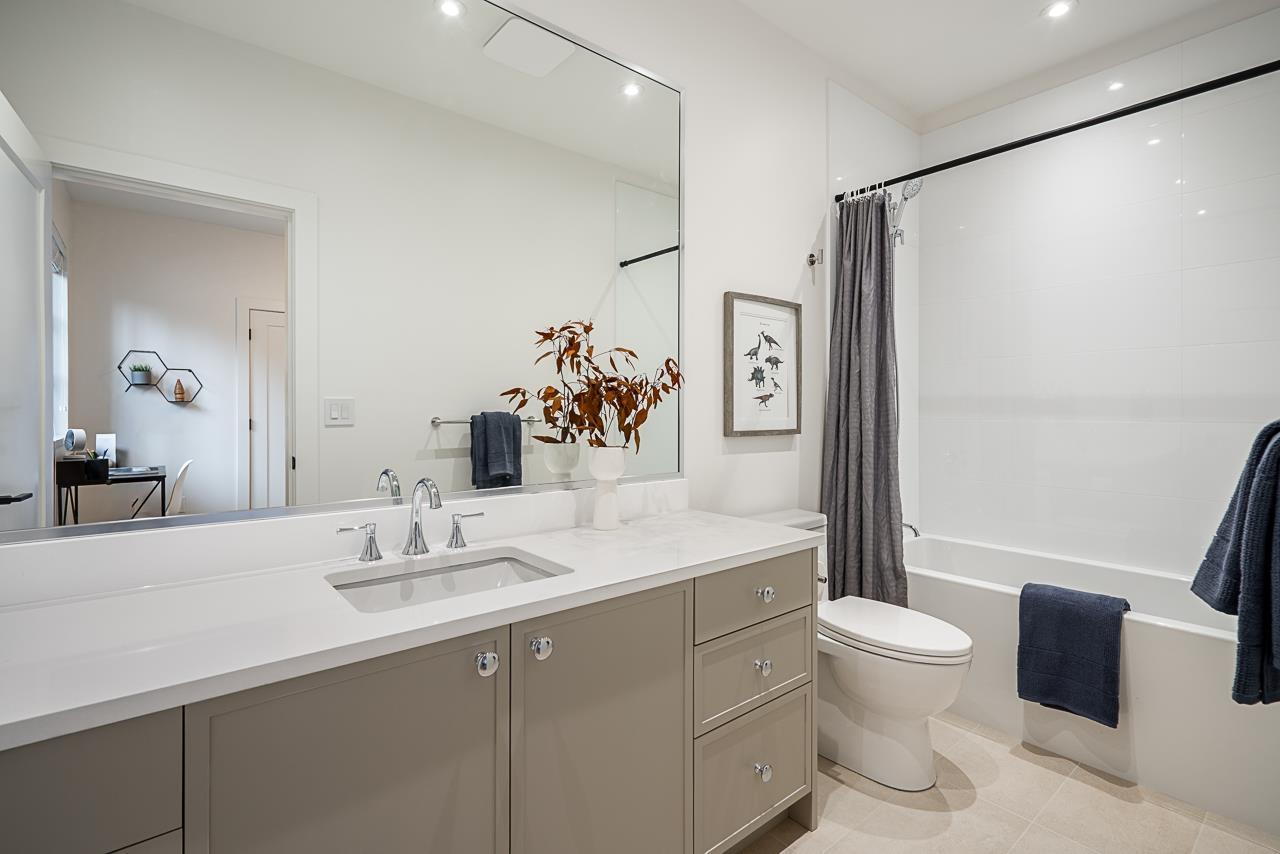 20345 41A AVENUE, Langley