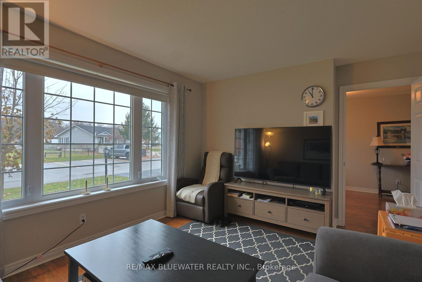 363 SHANNON BOULEVARD Property Photo