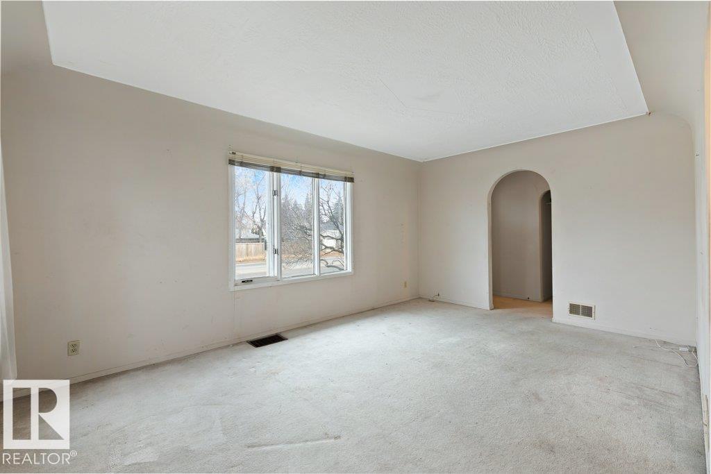 6507 109 ST NW, Edmonton