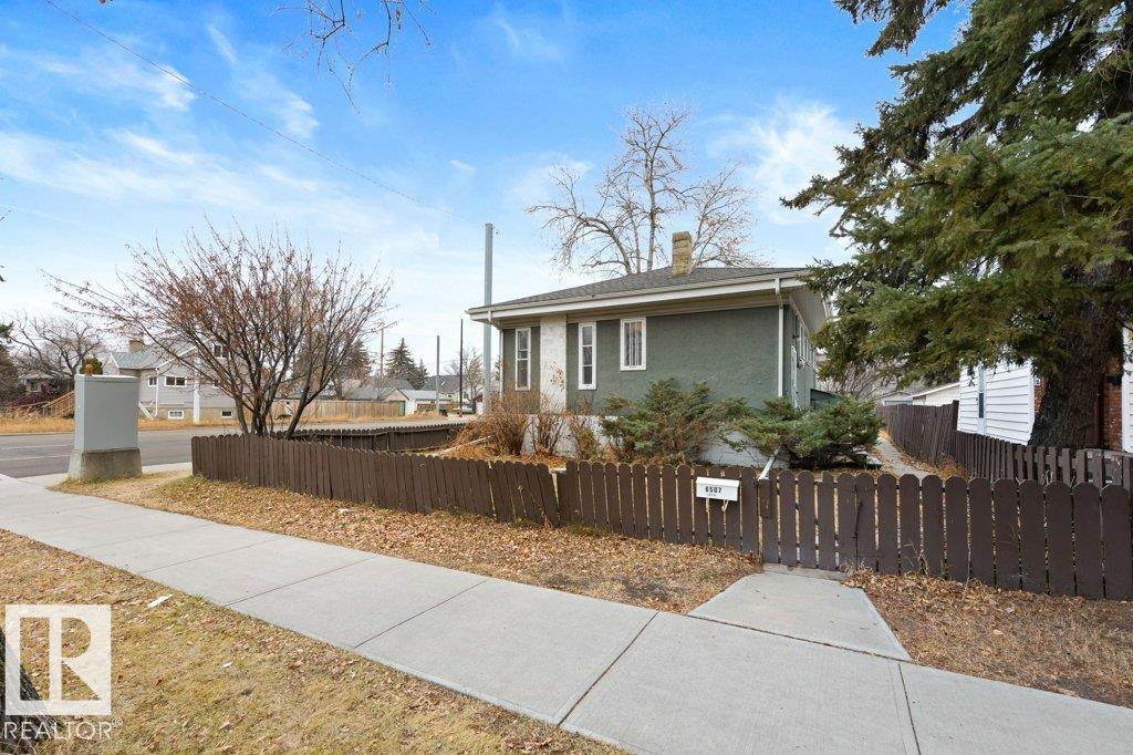 6507 109 ST NW, Edmonton
