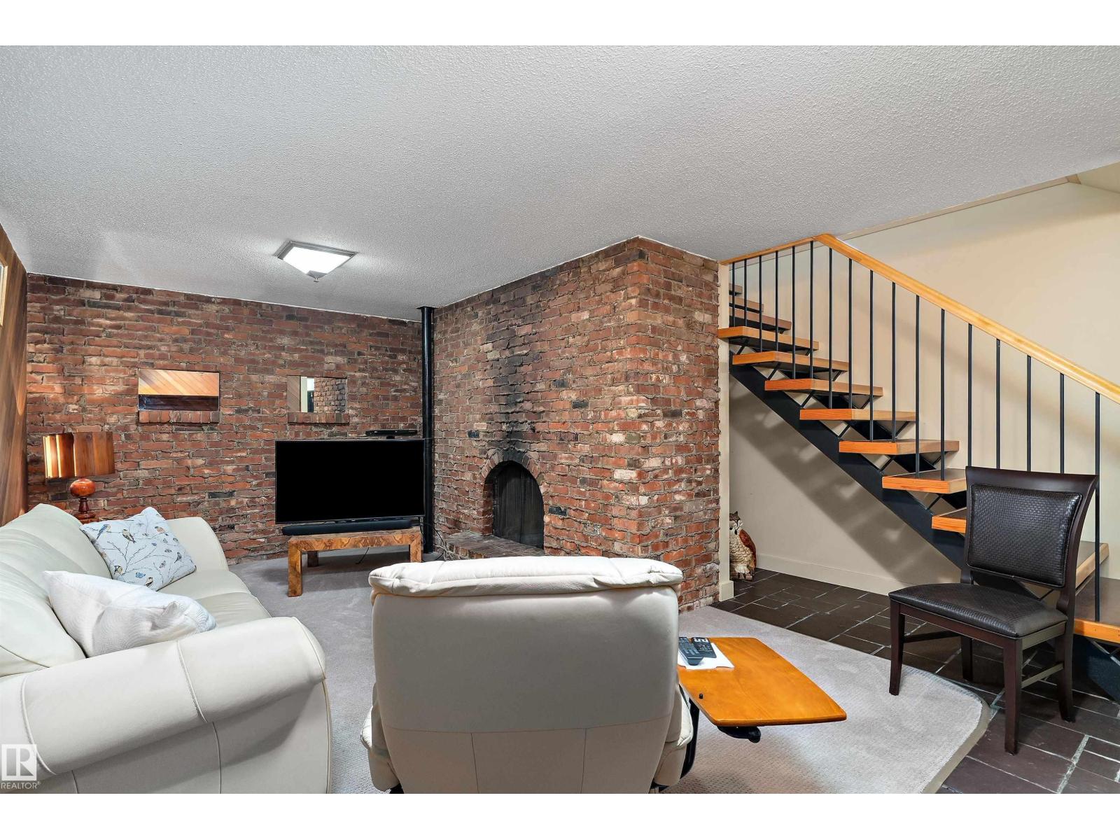 28 GREENWICH CR, St. Albert