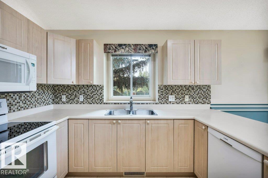 112 Haddow CL NW, Edmonton